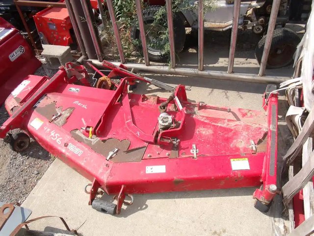 Massey Ferguson 1231 Plateau de coupe