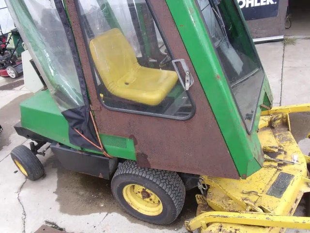 John Deere F915 Tondeuse frontale