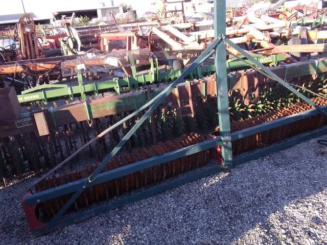 Brillion 12' Rouleau émotteur'