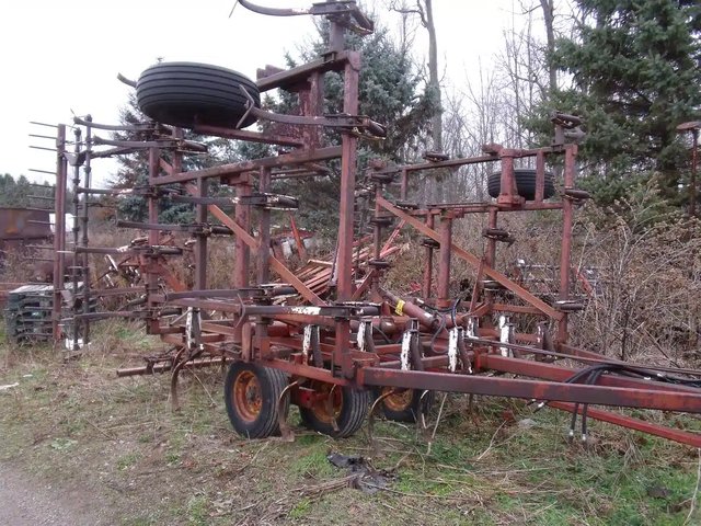 Wil-Rich 22' Cultivateur