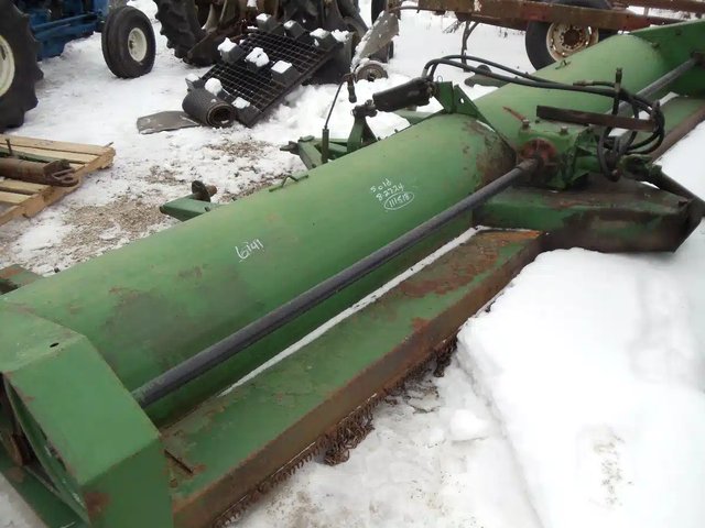 John Deere 27 Broyeur à fléaux