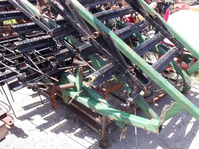 John Deere 30' Herse