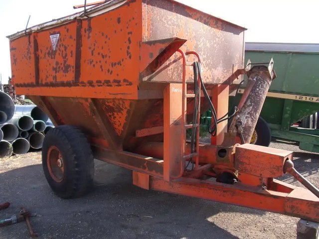 UFT 400 Bushel Chariot à Grain