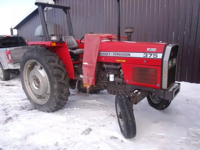 Massey Ferguson 375 Tracteur
