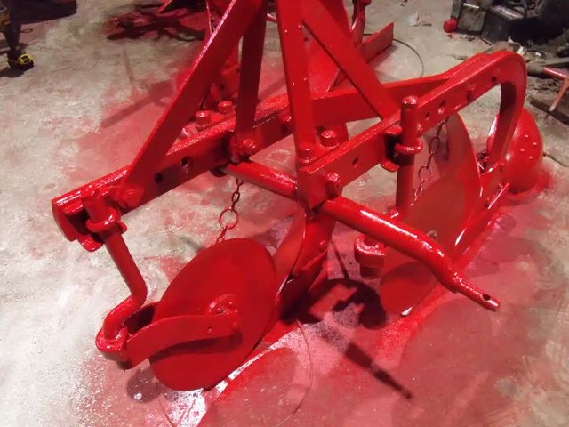 Massey Ferguson 2F Charrue