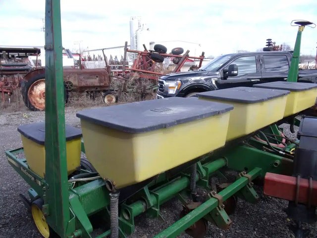 John Deere 7000 Planteur