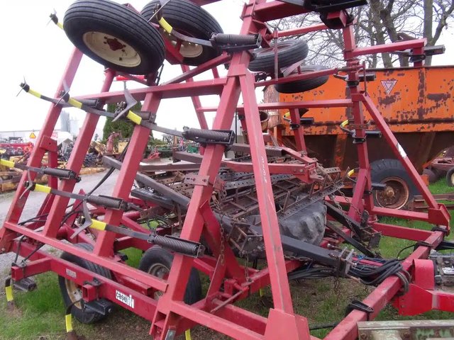 Case IH 4800 Cultivateur