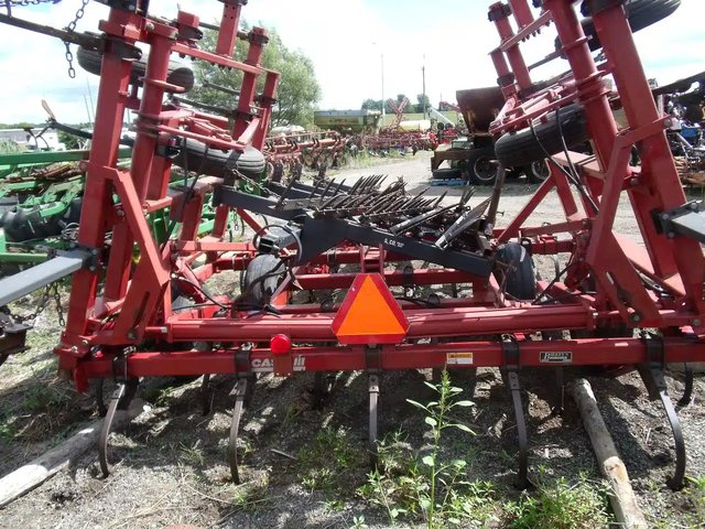 Case IH 4300 Cultivateur