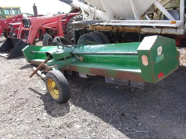 John Deere 27 Broyeur à fléaux