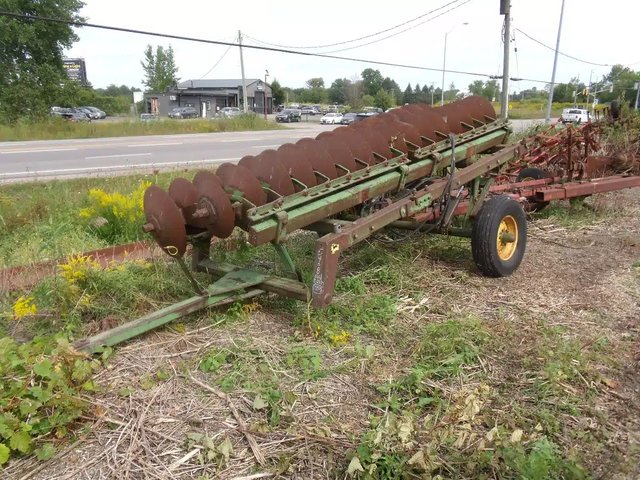 John Deere 425 Disque