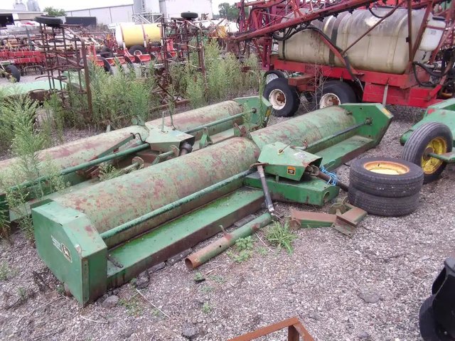 John Deere 27 Broyeur de récolte