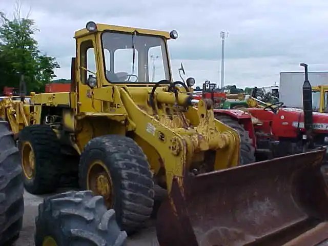 Massey Ferguson 44C Chargeur sur roues