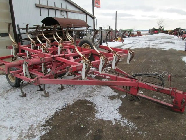 Wil-Rich 2500 Cultivateur