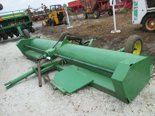 John Deere 27 Broyeur de récolte