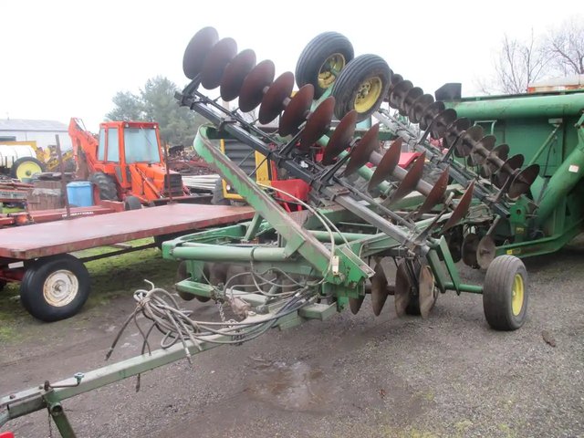 John Deere 220 Disque