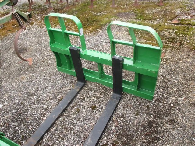 HLA Attachments HD42JD440540 Fourche à palette