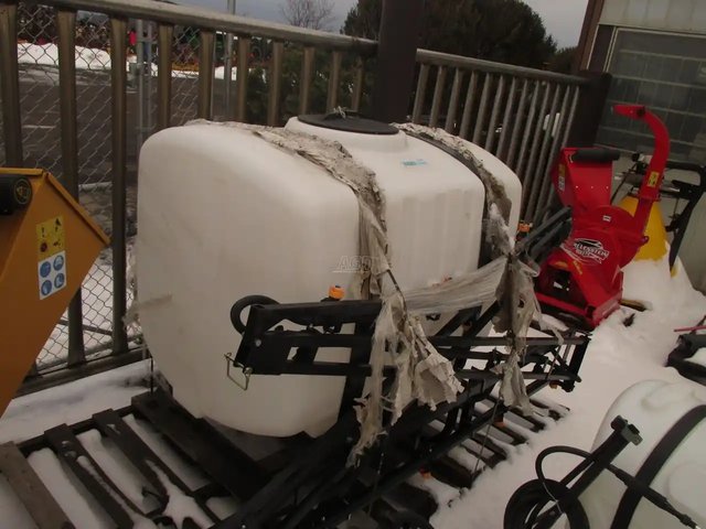 AgriEase 200 Gallon Arroseur - 3 points/Montés