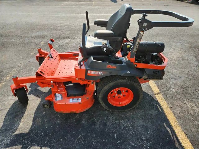 2019 Kubota Z724 Tondeuse à rayon de braquage zéro