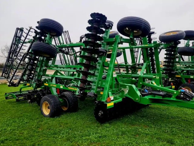 2023 Great Plains HT1100-25 Labour vertical