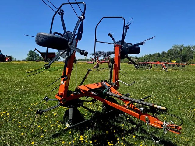 2026 Kubota TE4052T Faneur