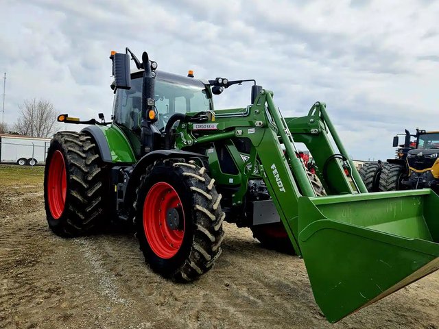 2021 Fendt 718 VARIO Tracteur