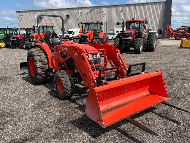 2023 Kubota L4701 Tracteur
