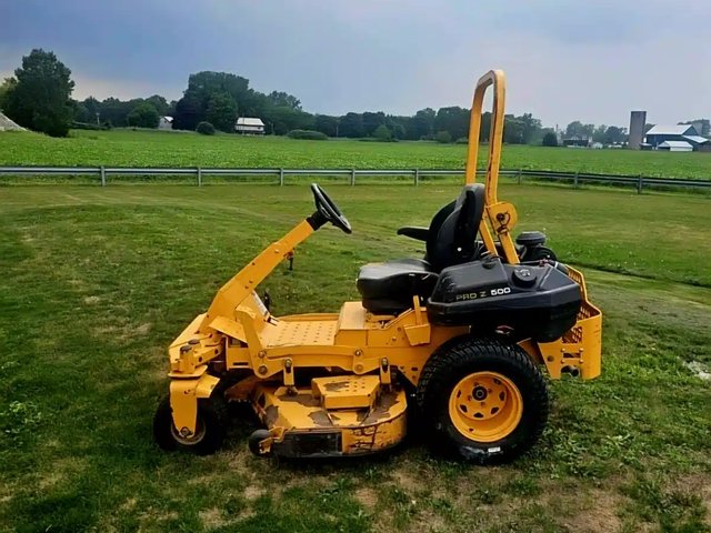 2016 Cub Cadet Pro X500 Tondeuse à rayon de braquage zéro