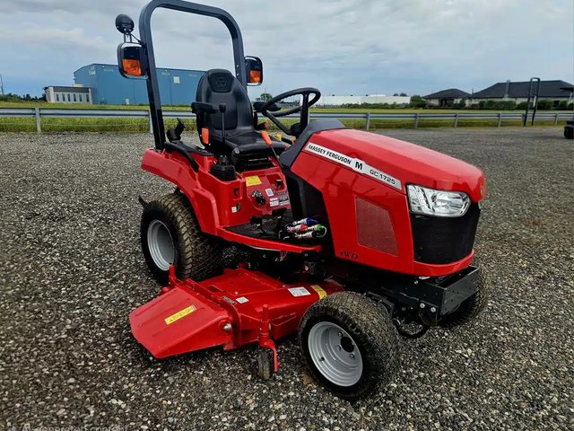 2021 Massey Ferguson GC 1725 Tracteur