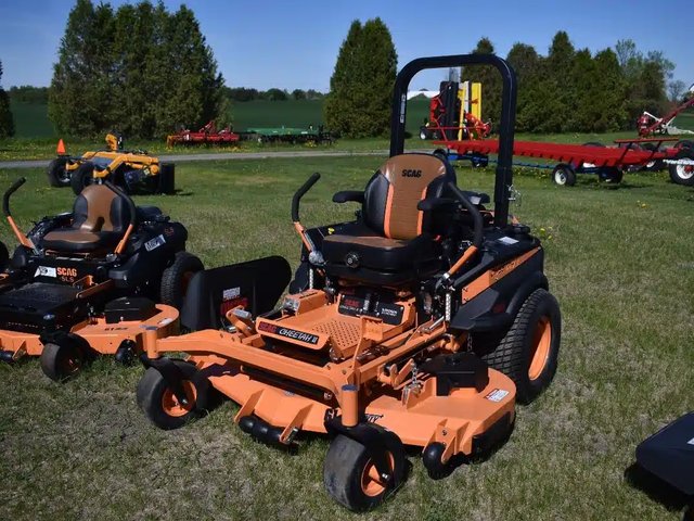 2025 Scag TURF TIGER II Tondeuse à rayon de braquage zéro