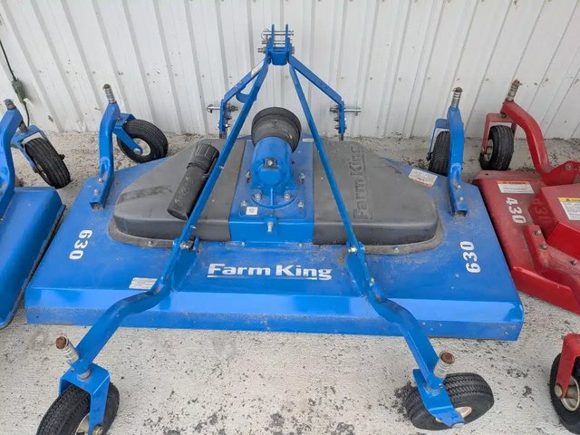 Farm King Y630 Tondeuse de finition