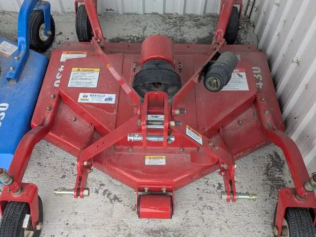 2023 Farm King Y430 Tondeuse de finition