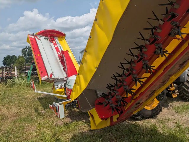 Pottinger NOVACAT V10 Faucheuse à disques