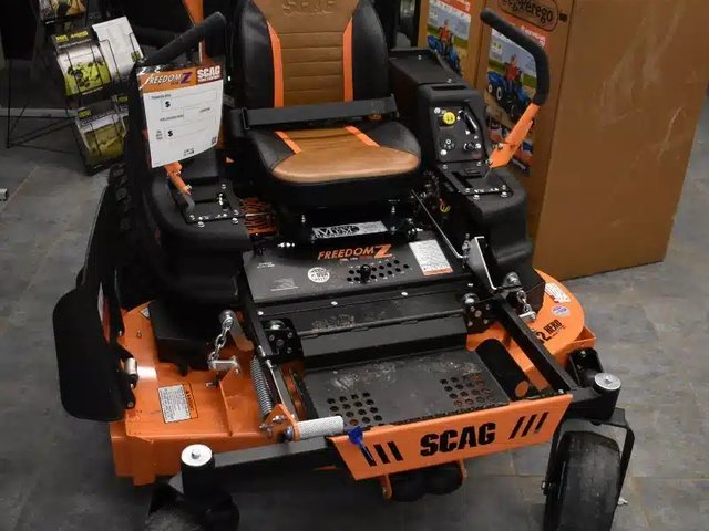 2026 Scag 8941 Tondeuse à rayon de braquage zéro