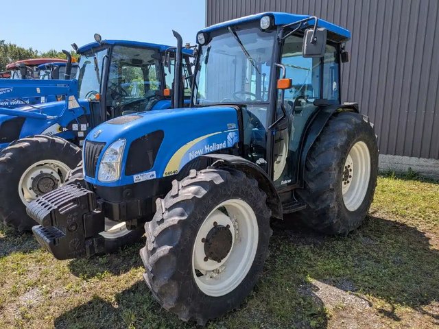 2012 New Holland T4040 Tracteur