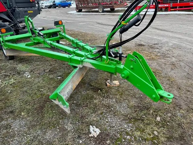 2019 HFL HSG902 Niveleuse (Gratte panier)