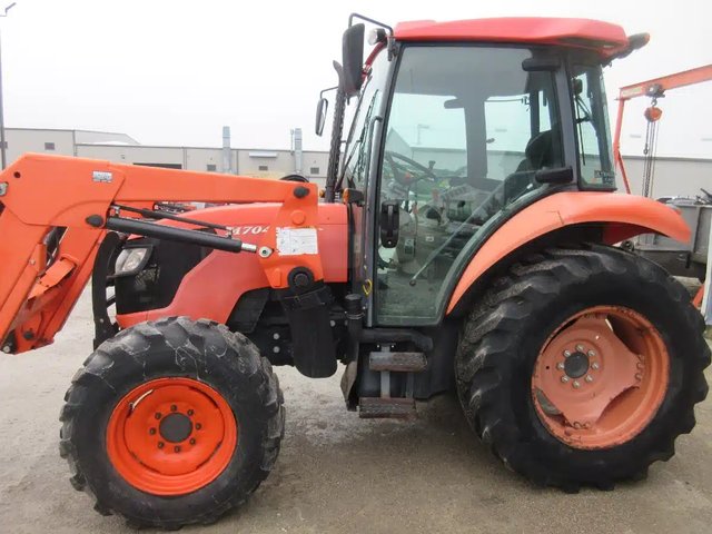 Kubota M7040 Tracteur