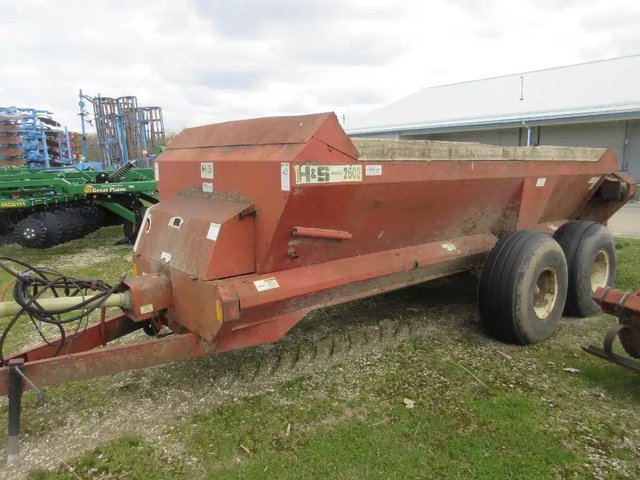 H&S 2600 Épandeur à fumier