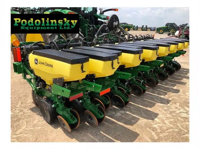 2023 John Deere 1730 Planteur