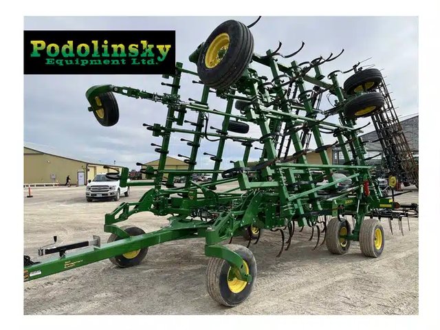 2021 John Deere 2230FH Cultivateur