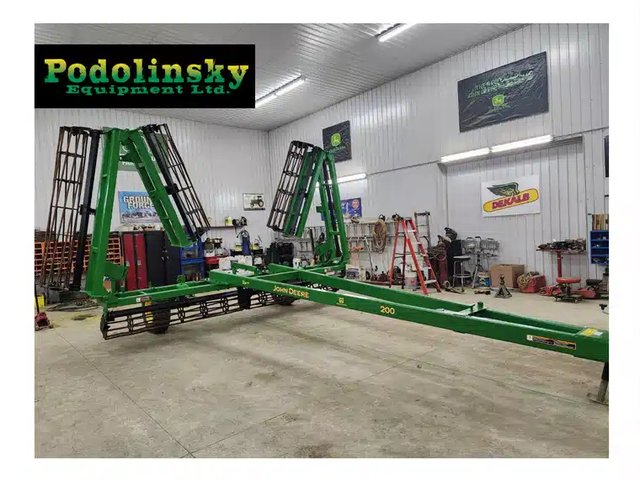 2001 John Deere 200 herse rotative