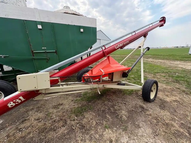 Farm King 831 Vis à grain