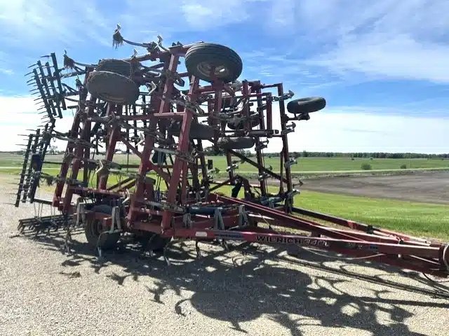 Wil-Rich 3400 Cultivateur