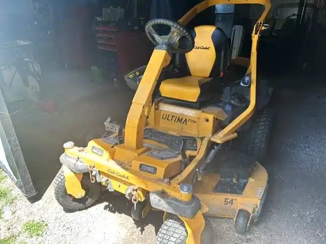 2023 Cub Cadet Ultima ZTXS4 54 Tondeuse à rayon de braquage zéro