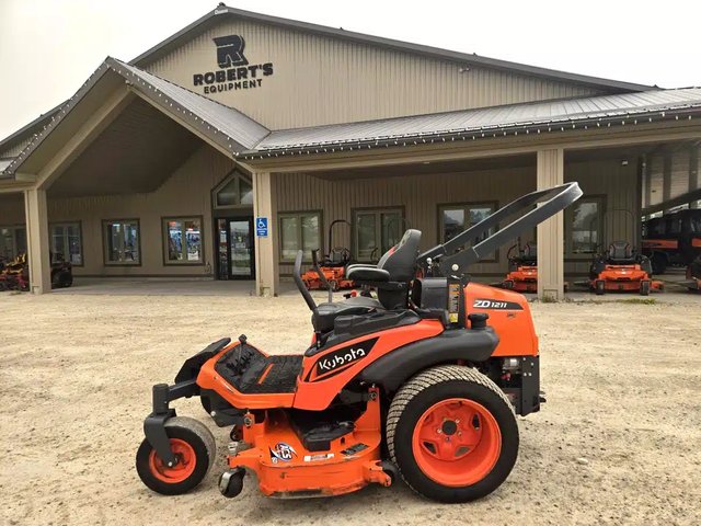 2024 Kubota ZD1211 Tondeuse à rayon de braquage zéro