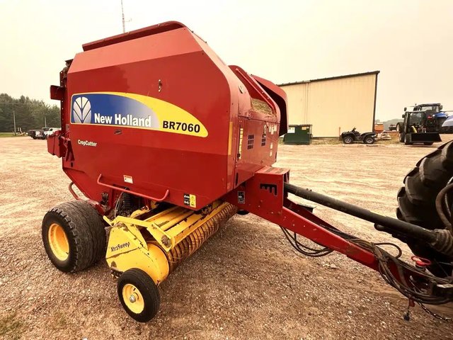 2014 New Holland BR7060 Presse à Balle Ronde