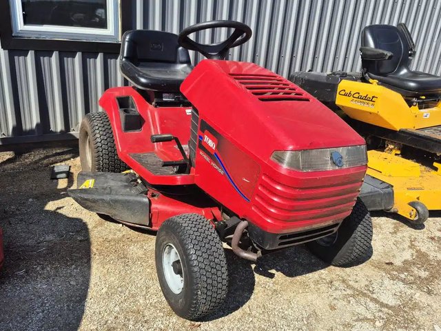 Toro Wheelhorse 1638HXL Tracteur à pelouse