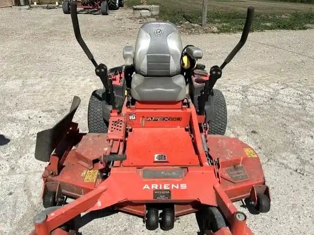 2017 Ariens APEX 60 Tondeuse à rayon de braquage zéro