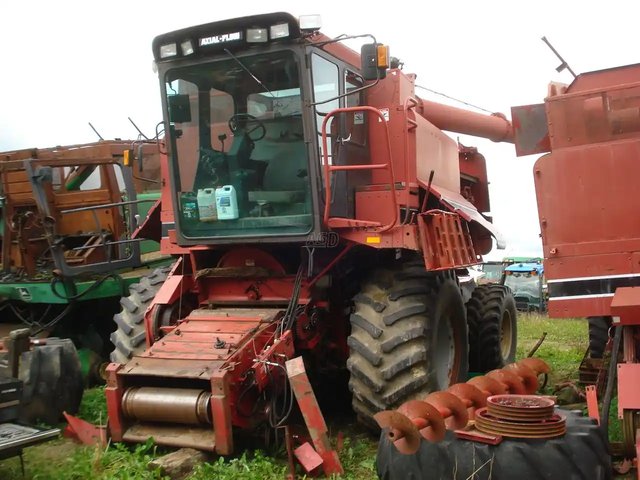 Case IH 1660 Batteuse