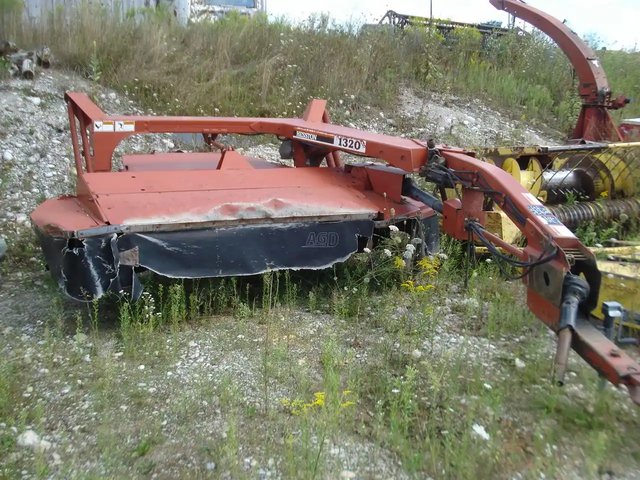 Hesston 1320 Faucheuse-conditionneuse à disques