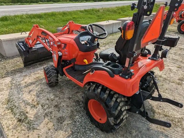 2025 Kioti CS2520 Tracteur